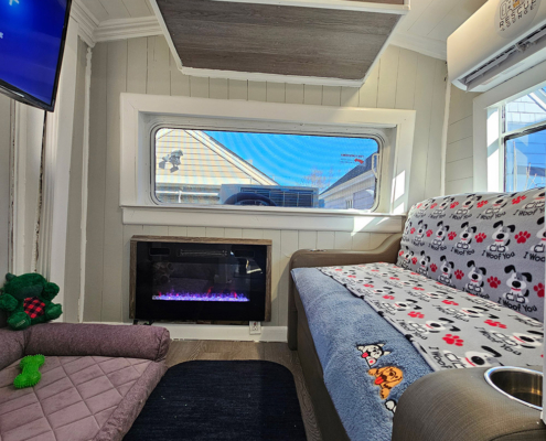 rescue-lounge-01 rescue-lounge-01